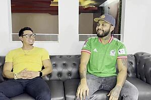 Intercambio Navideño De Esposas Con Mi Compañero Del Trabajo Swinger