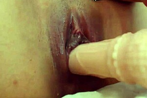 Angelina Greys PUSSY UP CLOSE SLIDE BIG DILDO CUM AND SQUIRT