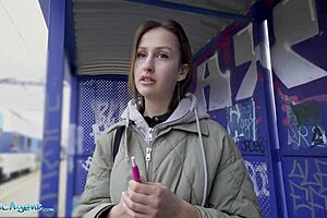 Public agent confronts smoker at train station, exposing tits to pay fine