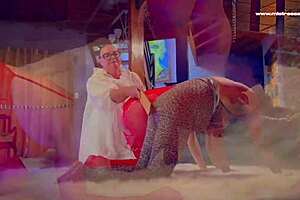 Dominatrix mistress april returns in latex amazonian style