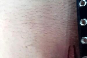 castigándome un poquito con un cinturón, tits spanking pussy punished?