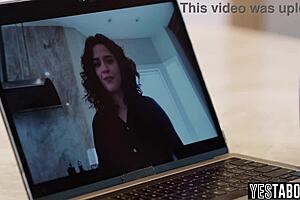 Big ass Latina MILF calls hung IT guy to fix her laptop.