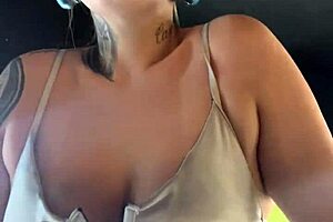 treinando academia de biquíni fio dental de frente de um hotel em copacabana rj e um hóspede estava me filmando e batendo punheta vendo meu rabo com o biquíni rasgado no meu cu que tesão que deu 😍