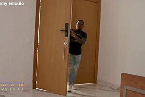 jhay killer aproaches hot colombian in the street and ends up taking her to his apt to take a bath then gets gangbaned with three of his friends with double anal 😈