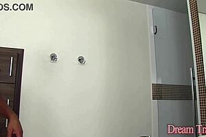 Good ass dicking makes tgirl mel almeida cum