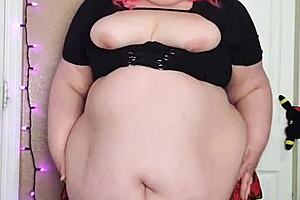 look at this hairy bbw not wearing panties, spreading her wet pussy