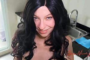 Doesn't Let Me Get Distracted By Girls In School