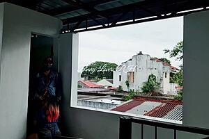 Pinay Student Boldly Exposes Herself to Teacher in Cemetery