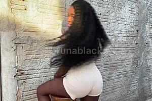 Puta Safada Masturbates Satisfyingly