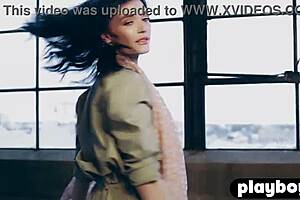 Big Tits Milf Morgan Hovanek Posed After Stunning Petite 18+ Cierra Avalon.