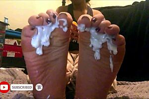 18 year old latina creamed foot worship - webcam