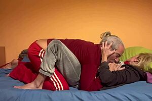 Wife enjoys multiple orgasms in homemade creampie session