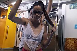 Novinha gets jerked and fucked on public train transportation