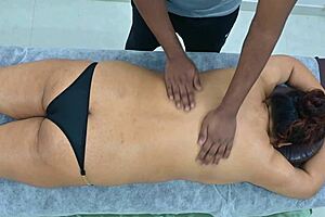 Big ass latina gets massage from desi black boy!