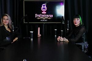 safada gótica demonstra seu boquete tem os peitos chupados depois de dizer que se relacionaria com fãs - carol rhcp sheer red 😈