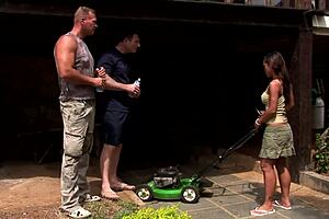 Petite asian doll jade sin gets double penetrated by two american bwc