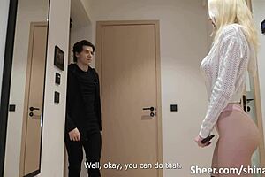 She Forgot The Tip And Got A Special Delivery