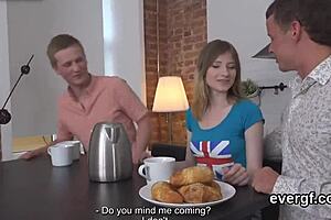 Skint stud lets naughty buddy plow his lover for cash 💰