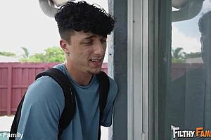 i was casually spying on her, and here's what i saw in a narrative way