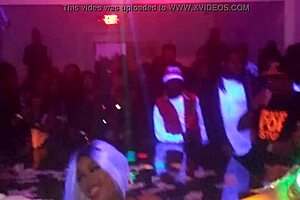 Did cherise roze strip at queens super lounge halloween party in phila pa?
