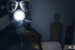 i'm pamela sanchez, fucking a hairy pussy in leather and mask