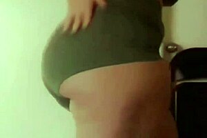 i can't stop staring at those big booty and ass culonas, they drive me wild