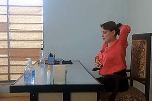 fui parar na diretoria da escola e fui punido pela diretora safada