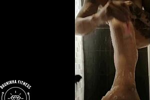 Redhead SHAVES Pussy in SHOWER, Leaves It SMOOTH