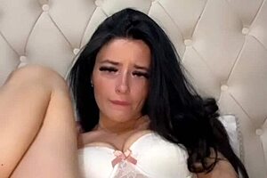 Horny American Exchange Student Delivers Intense Girlfriend Experience with Masturbation