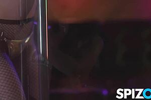 Petite Isabella Nice's tight pussy gets stretched wide