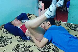 sexo completo misionero de lado perrito y un creampie para terminar