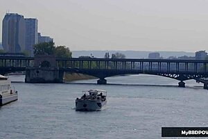 Lesbians scissoring in 4k