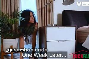 A a su hermanastra traduccion español