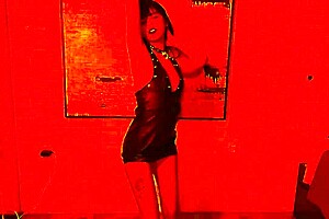 Submissive babe in lingerie gets creampie from young hunk