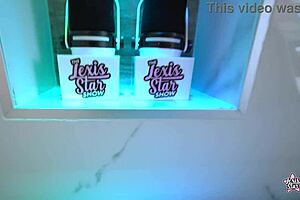 Omg latina milf with big tits lets me cum in her pussy - lexis star