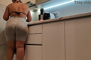 Pawg Preparing Food?