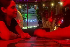 Acepto En Secreto La Cita Del Novio De Mi Amiga Y Termino Teniendo Su Polla En Mi Culo Abierto - Porno Español