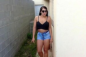 Pedreiro se dando bem e comendo a patroa gostosa na constru��o