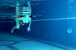 Diana Rius With Hot Tits Touches Body Underwater