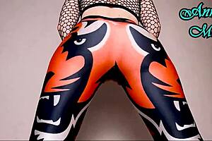 Booty bounce pmv with anna mole?