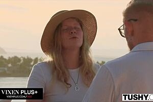 Tushy anal-loving yoga babe gets tight ass filled in debut