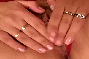 shorty gets a quickie with his girl while he films everything