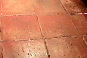 madura folla a su sissy con strap-on de manera loca.