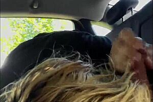 streetwalker spits out bbbj then sucks it again on the street