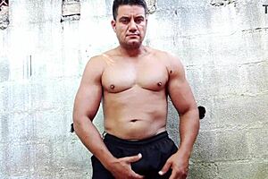 Yuri Gaucho Brazilian Bear Handjob Cumload