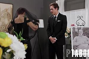 Tattooed gilf Ruby gets cum-soaked amid condolences!