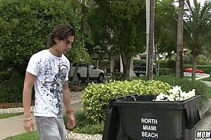 spotted the neighborhood cougar?