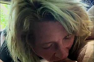 streetwalker spits out bbbj then sucks it again on the street