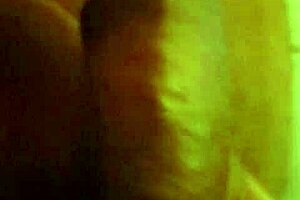 Built9 seeks a white bottom who loves big cocks