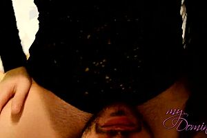 femdom facesitting session with amateurs in mydominia.
